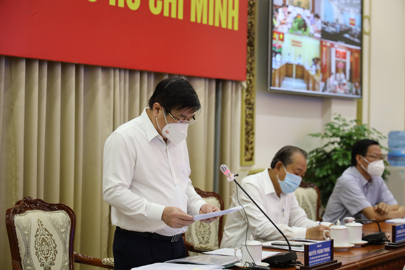 Chủ tịch UBND TPHCM Nguyễn Thành Phong chỉ đạo tại cuộc họp Ban Chỉ đạo Phòng chống dịch Chủ tịch UBND TPHCM Nguyễn Thành Phong chỉ đạo tại cuộc họp Ban Chỉ đạo Phòng chống dịch