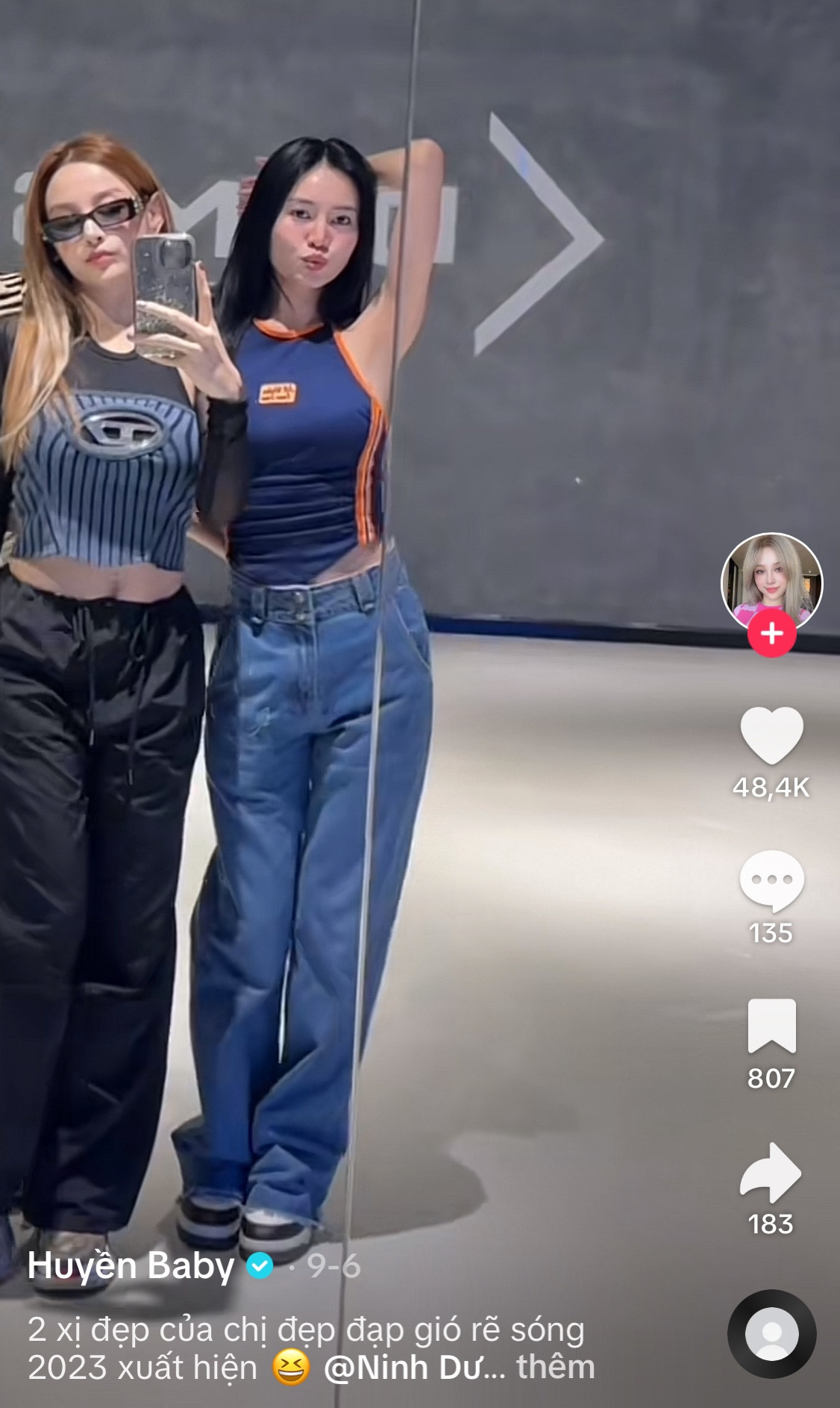 Người đẹp cũng góp mặt trên TikTok của Huyền Baby trong buổi luyện tập. Người đẹp cũng góp mặt trên TikTok của Huyền Baby trong buổi luyện tập.