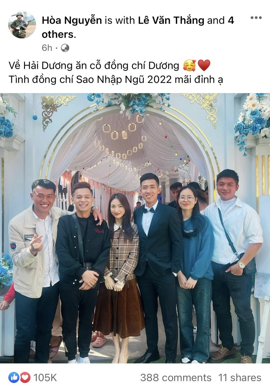 Độ Mixi và Hòa Minzy xuất hiện trong ngày cưới của một đồng chí thân thiết tại Sao Nhập Ngũ. Độ Mixi và Hòa Minzy xuất hiện trong ngày cưới của một đồng chí thân thiết tại Sao Nhập Ngũ.