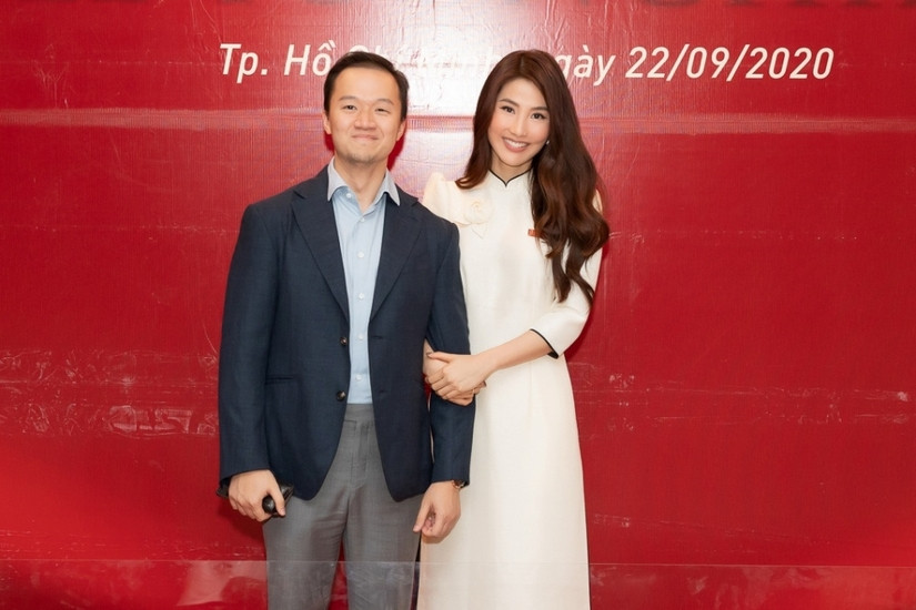 Cặp đôi công khai vào năm 2018 và xuất hiện cùng nhau trong nhiều sự kiện lớn nhỏ. Cặp đôi công khai vào năm 2018 và xuất hiện cùng nhau trong nhiều sự kiện lớn nhỏ.