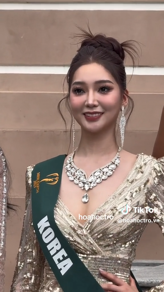 Nàng hậu sở hữu vẻ đẹp "10 điểm không có nhưng".