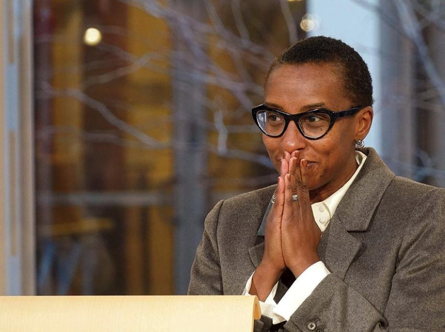 Chân dung người phụ nữ đang làm xôn xao giới chuyên môn và cư dân mạng khoảng thời gian này. Nguồn ảnh: Jonathan Shaw/Harvard Magazine.