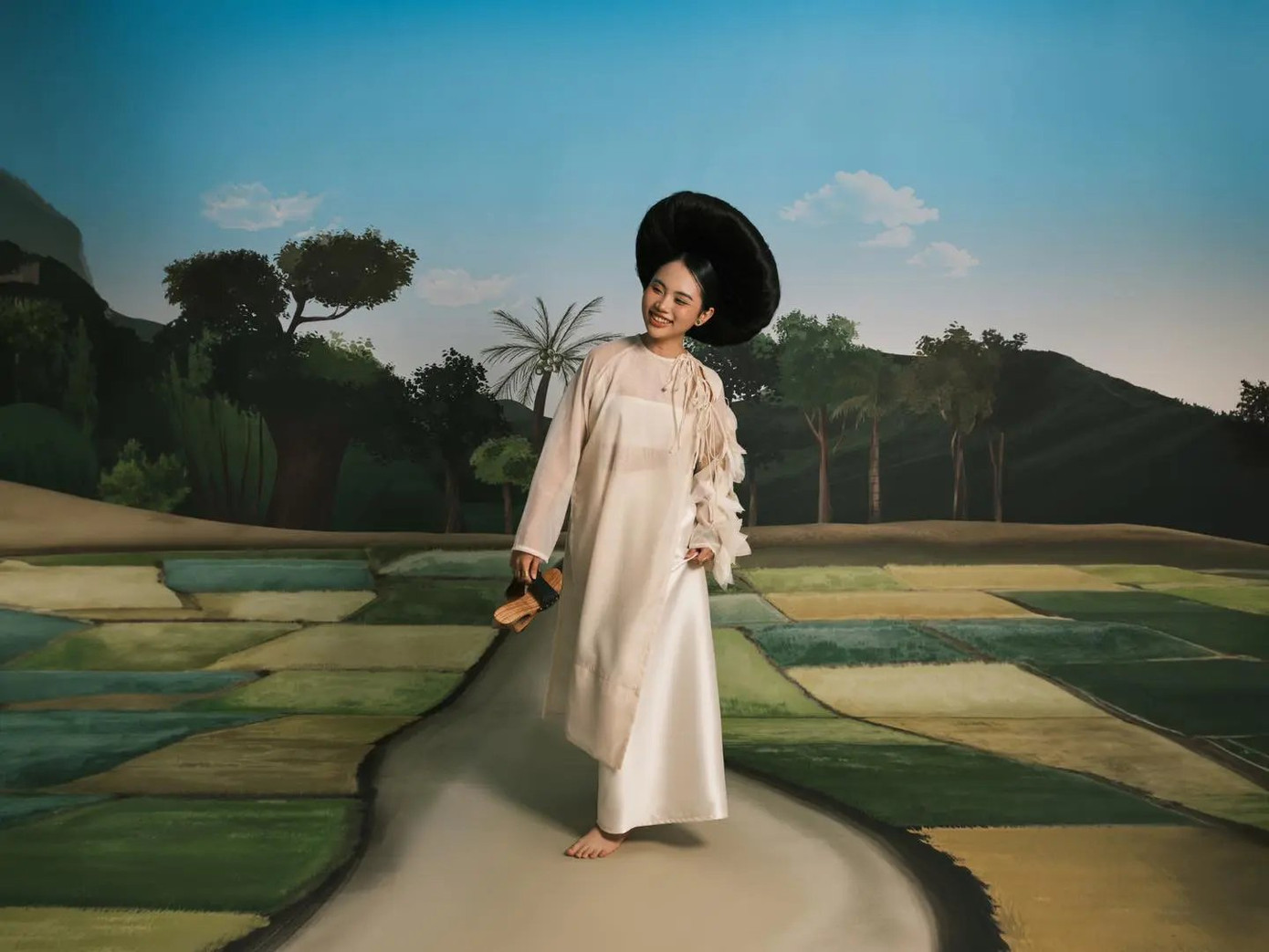 Album Vũ Trụ Cò Bay của Phương Mỹ Chi được khán giả tích cực đón nhận. Album Vũ Trụ Cò Bay của Phương Mỹ Chi được khán giả tích cực đón nhận.