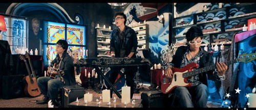 Hình ảnh các bài hát trong đĩa nhạc được đánh giá là đặc sắc. Đĩa nhạc có hình ảnh đẹp