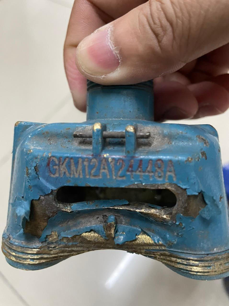 Một chiếc đồng hồ nước là tang vật được thu giữ.