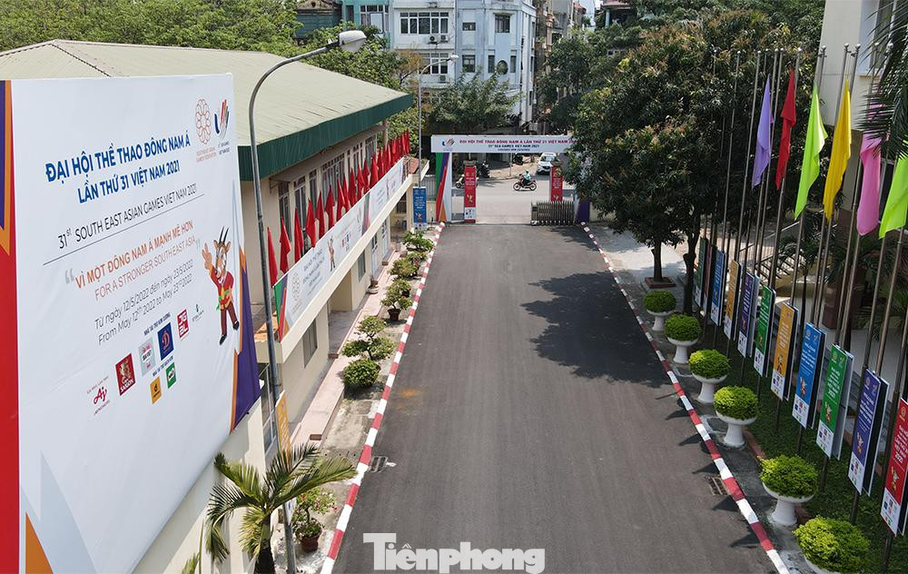 Lối vào nhà thi đấu Cầu Giấy, nơi tổ chức thi đấu môn Wushu tại SEA Games 31