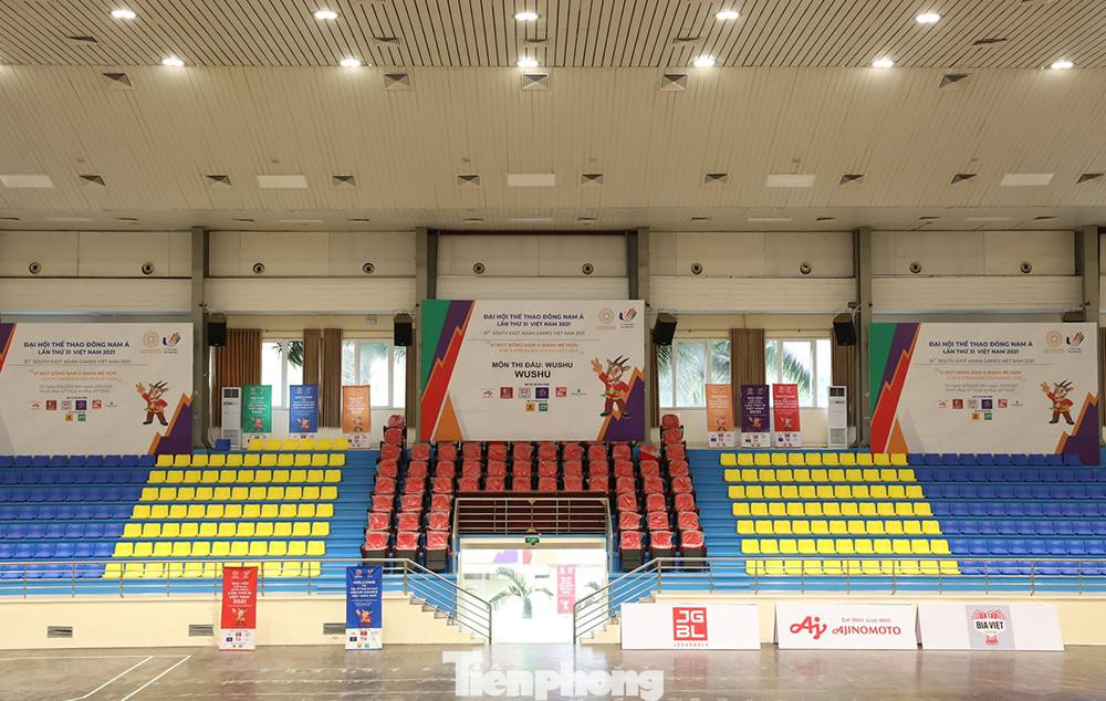 Khu khán đài VIP tại nhà thi đấu Cầu Giấy