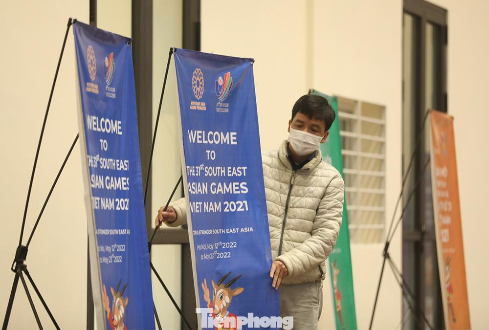 Đến nay, công tác chuẩn bị bên trong nhà thi đấu đã cơ bản hoàn tất.