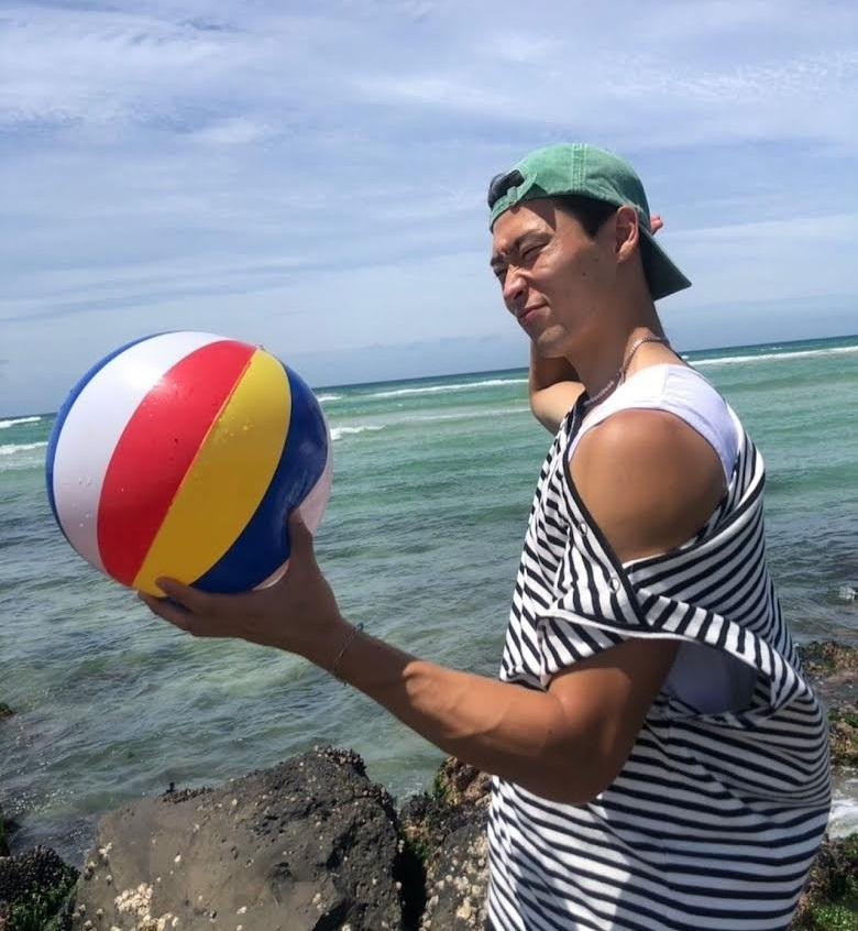 Cho tiết lộ dù đam mê bóng đá từ sớm, anh từng không có ý định theo đuổi sự nghiệp thể thao. Tuy nhiên, kế hoạch thay đổi khi anh thi đỗ vào Đại học Gwangju và tham gia đội bóng của trường trong năm 2017-2018. Ảnh: Instagram.