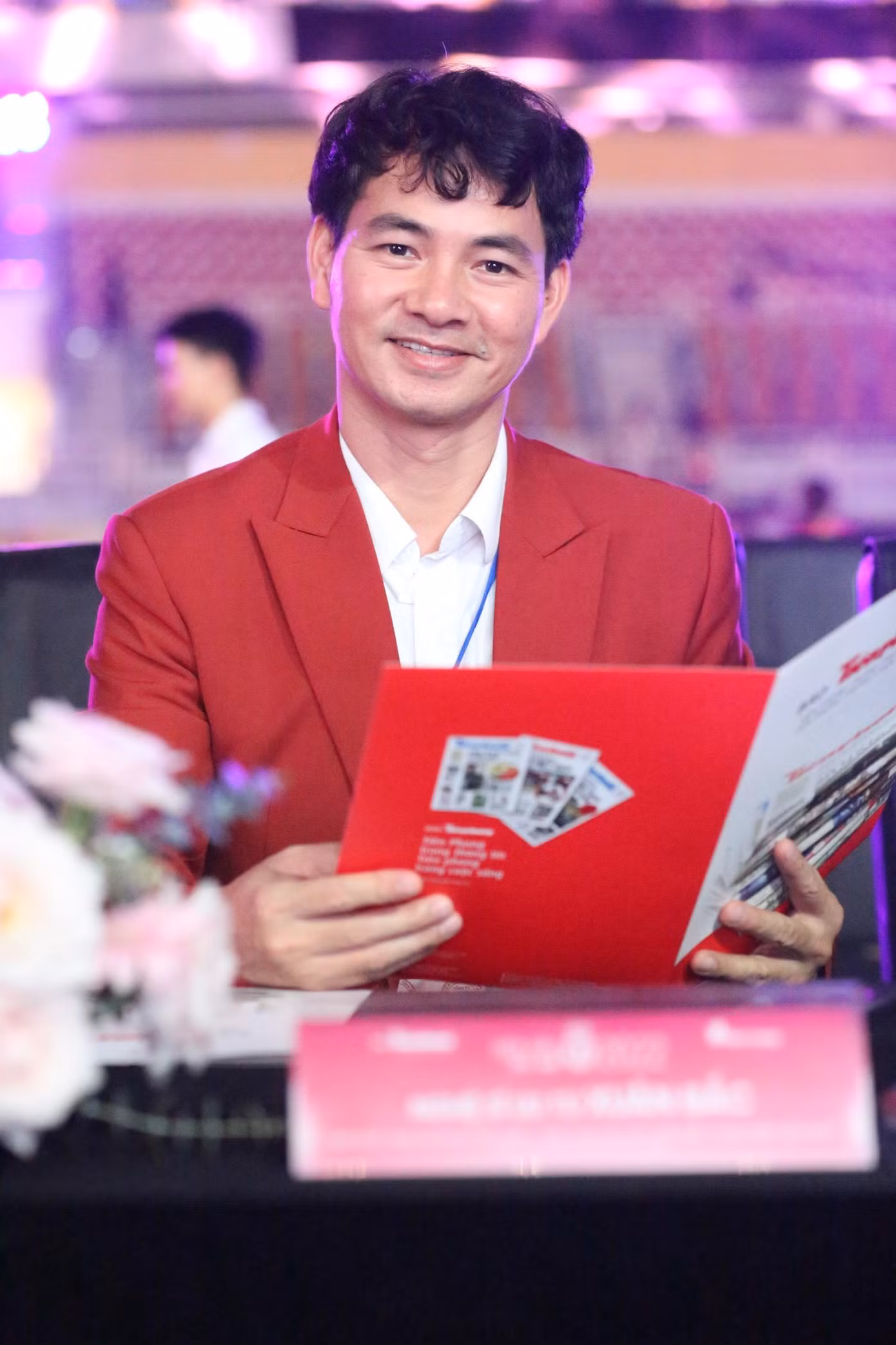 NSƯT Xuân Bắc lần đầu ngồi trên ghế giám khảo của cuộc thi Hoa hậu Việt Nam. NSƯT Xuân Bắc lần đầu ngồi trên ghế giám khảo của cuộc thi Hoa hậu Việt Nam.