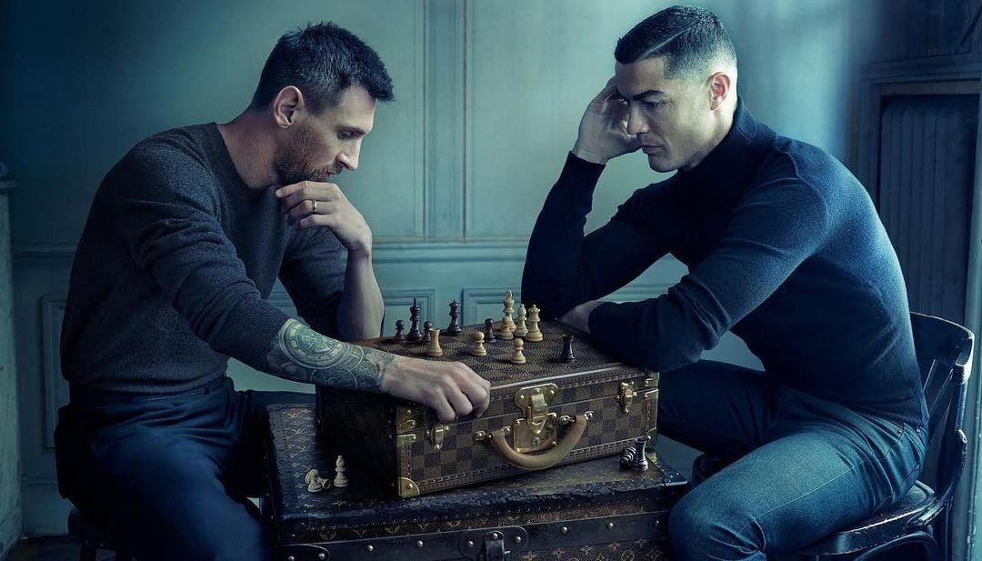 Ảnh chụp chung của Cristiano Ronaldo và Lionel Messi tạo ra &quot;địa chấn&quot; toàn cầu. Ảnh: Annie Leibovitz.