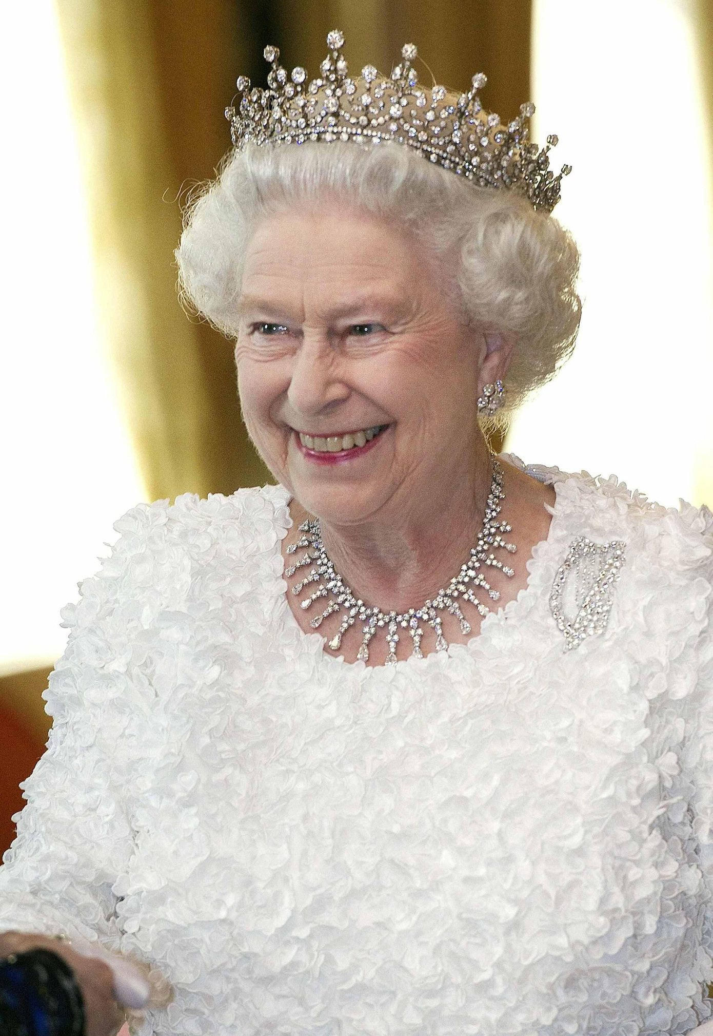 Trước khi qua đời, Nữ hoàng Elizabeth II là nữ hoàng giàu nhất thế giới. Ảnh: Garrard.