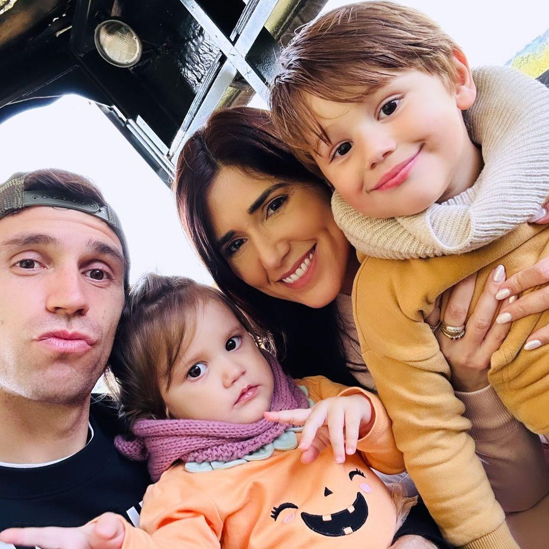 Emiliano Martinez kết hôn với Mandinha Martinez vào năm 2017. Hai người hẹn hò từ thời học chung cấp 3. Cặp đôi có đủ nếp, đủ tẻ. Ảnh: IG.