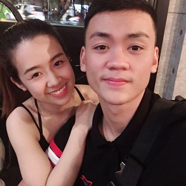 Khi tuyển thủ đẹp trai kết duyên cùng nàng Cheerleader xinh đẹp ảnh 9