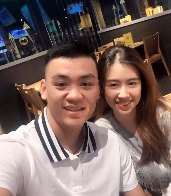 Khi tuyển thủ đẹp trai kết duyên cùng nàng Cheerleader xinh đẹp ảnh 1