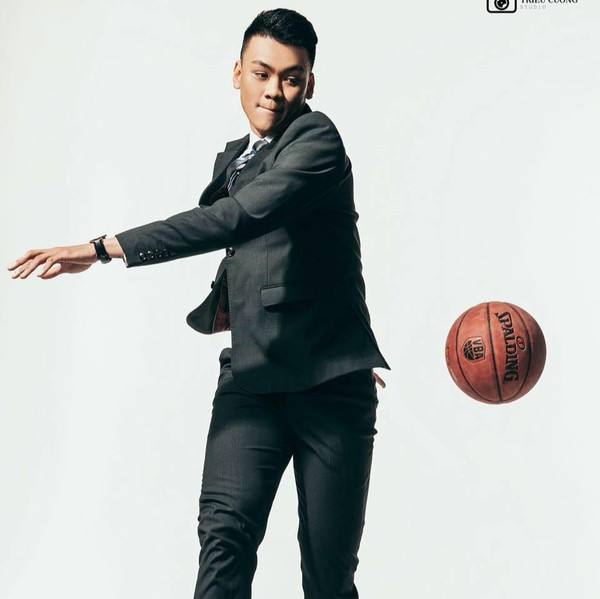 Khi tuyển thủ đẹp trai kết duyên cùng nàng Cheerleader xinh đẹp ảnh 2