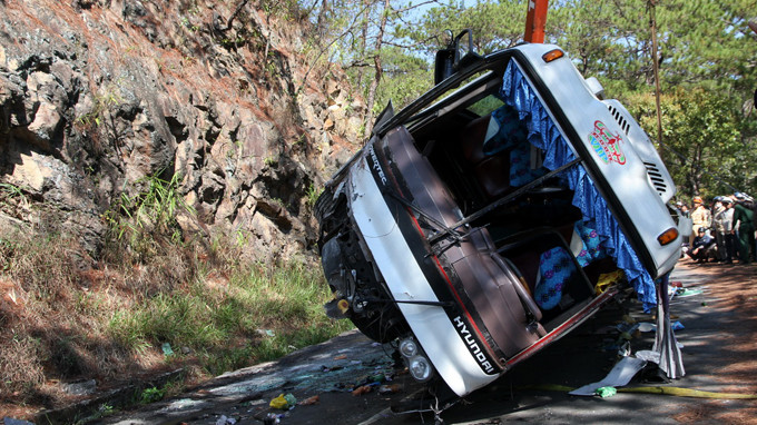 Hiện trường vụ tai nạn - Ảnh: Võ Trang (Tuổi Trẻ) 