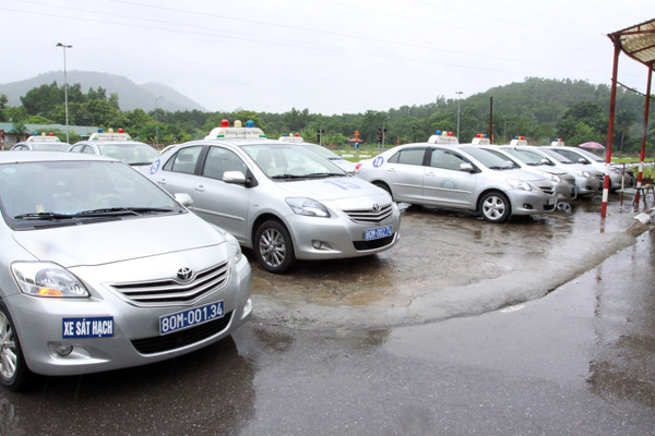 Dàn xe Toyota Vios mới được đưa vào phục vụ công tác sát hạch