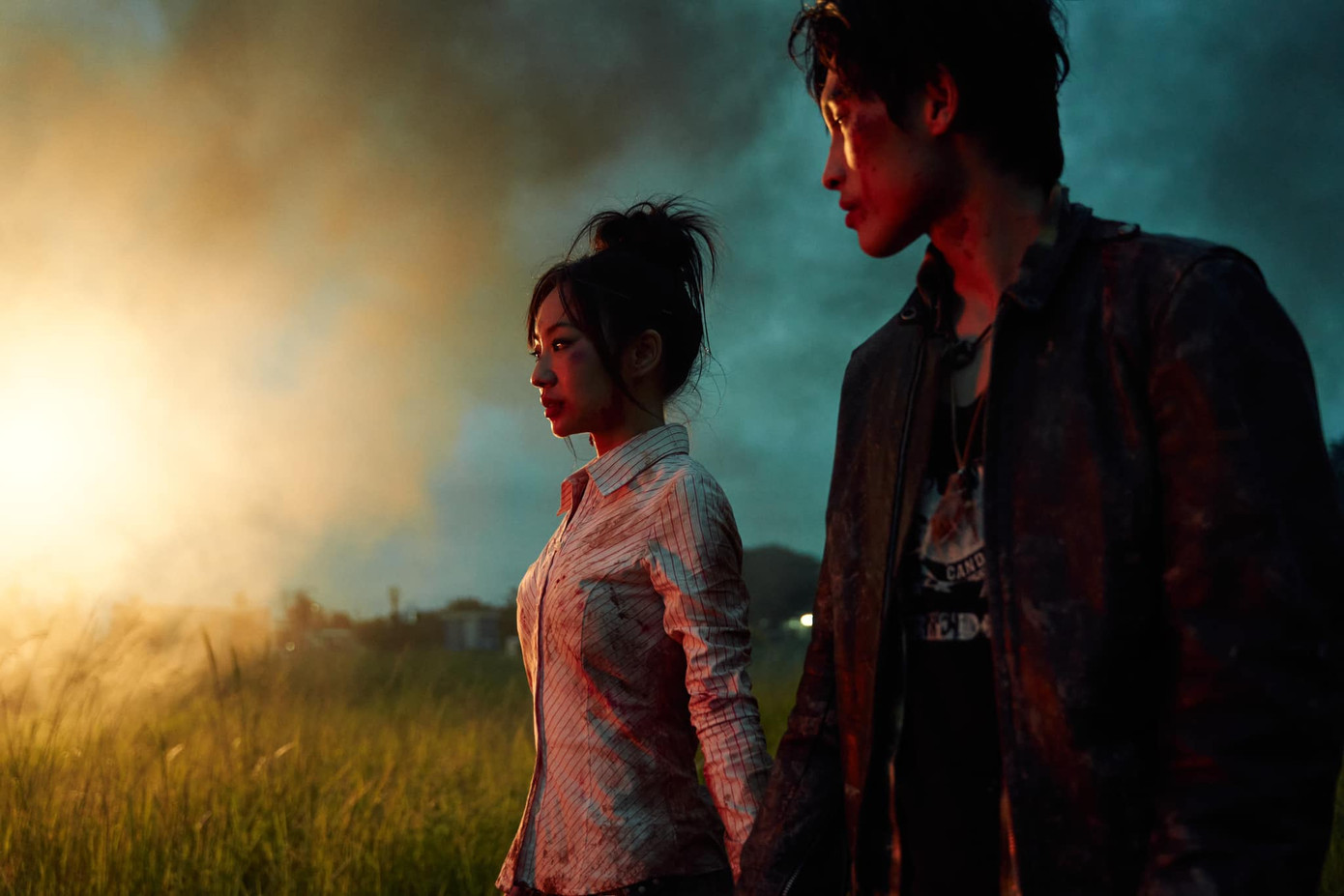 Hoàng Hà hóa thân thành con gái ông trùm thế giới ngầm bất chấp tất cả vì tình yêu. Hoàng Hà hóa thân thành con gái ông trùm thế giới ngầm bất chấp tất cả vì tình yêu.