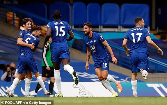 Hạ Leicester City 2-0, M.U giành suất dự Champions League ảnh 15