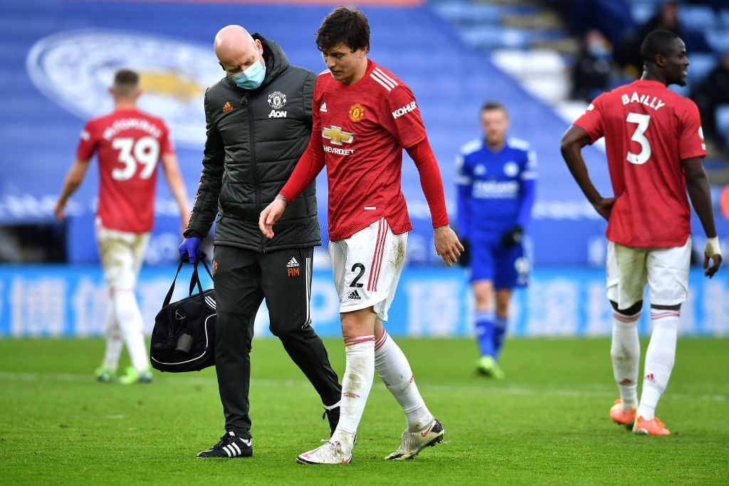 M.U chia điểm với Leicester trong Ngày lễ tặng quà ảnh 15