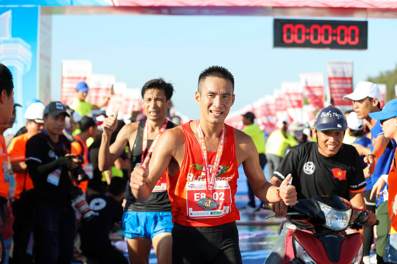 Tiền Phong Marathon 2020: Những ngôi vô địch xứng đáng ảnh 44