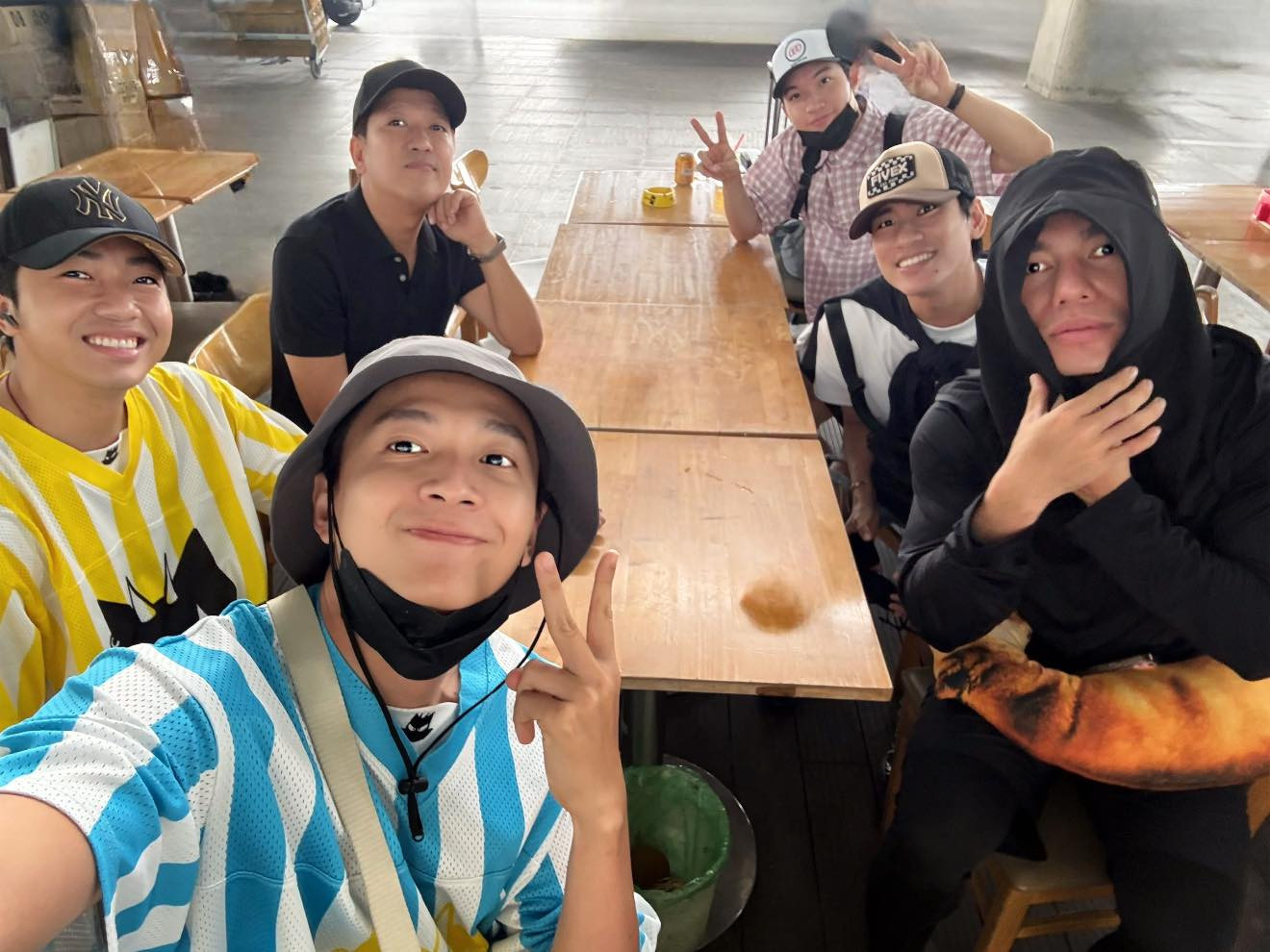 Dàn cast 2 Ngày 1 Đêm vừa có buổi tụ tập. Ảnh: Lê Thành Dương Dàn cast 2 Ngày 1 Đêm vừa có buổi tụ tập. Ảnh: Lê Thành Dương