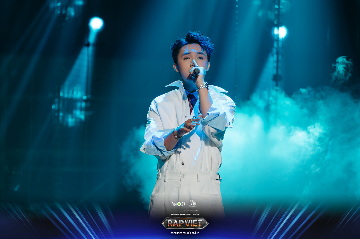 Tuy vậy, Nhật Hoàng đã làm được điều anh muốn, đó là: Khẳng định tên của mình trong lòng khán giả.