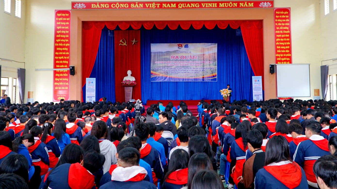 Tình nguyện mùa Đông và xuân tình nguyện là một trong những hoạt động lớn của phong trào Thanh niên tình nguyện, được tổ chức hằng năm. Ảnh: Báo Lào Cai
