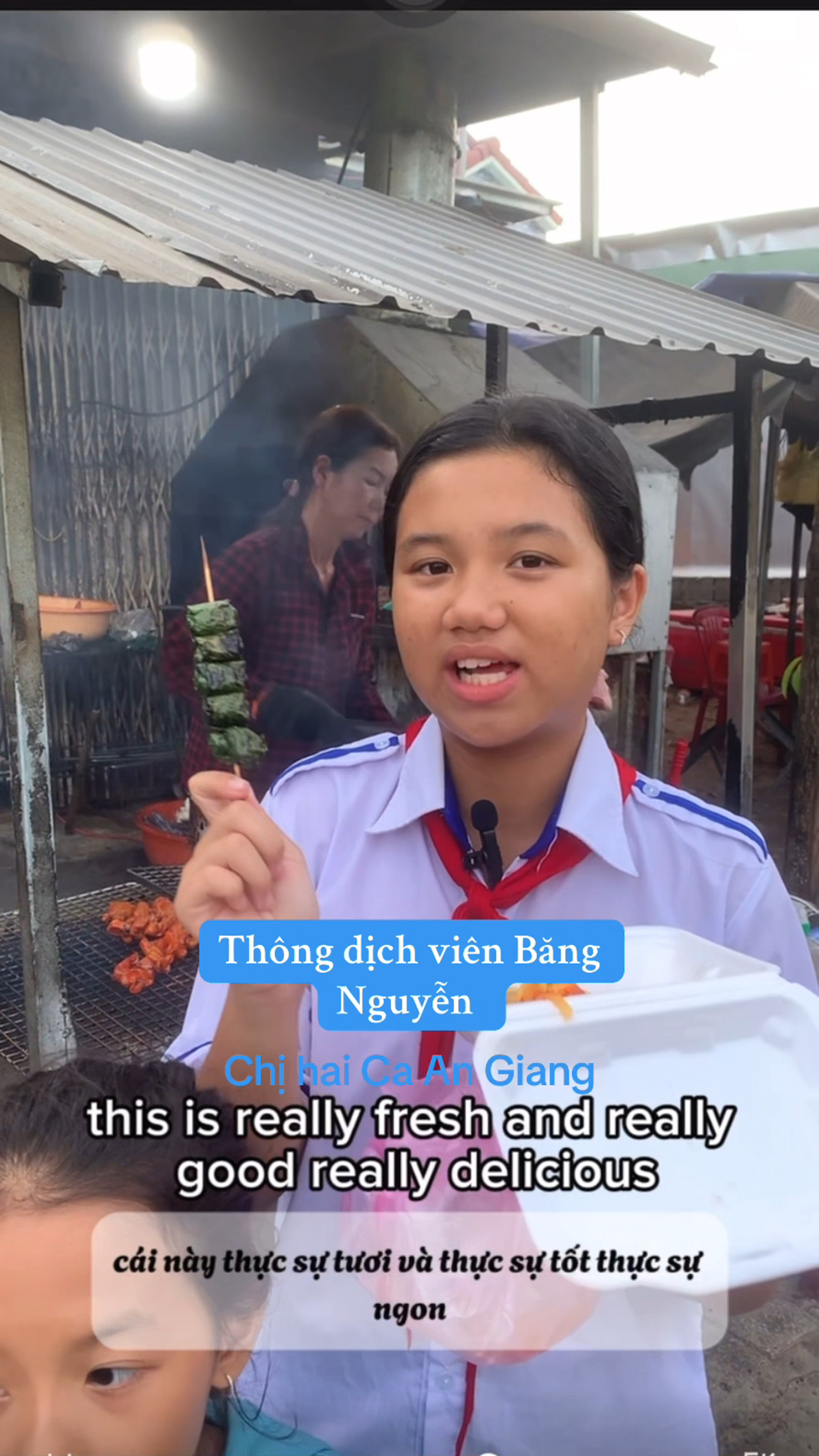 Tuyết Băng bỗng trở nên nổi tiếng khi chia sẻ những hoạt động thường ngày của bản thân.