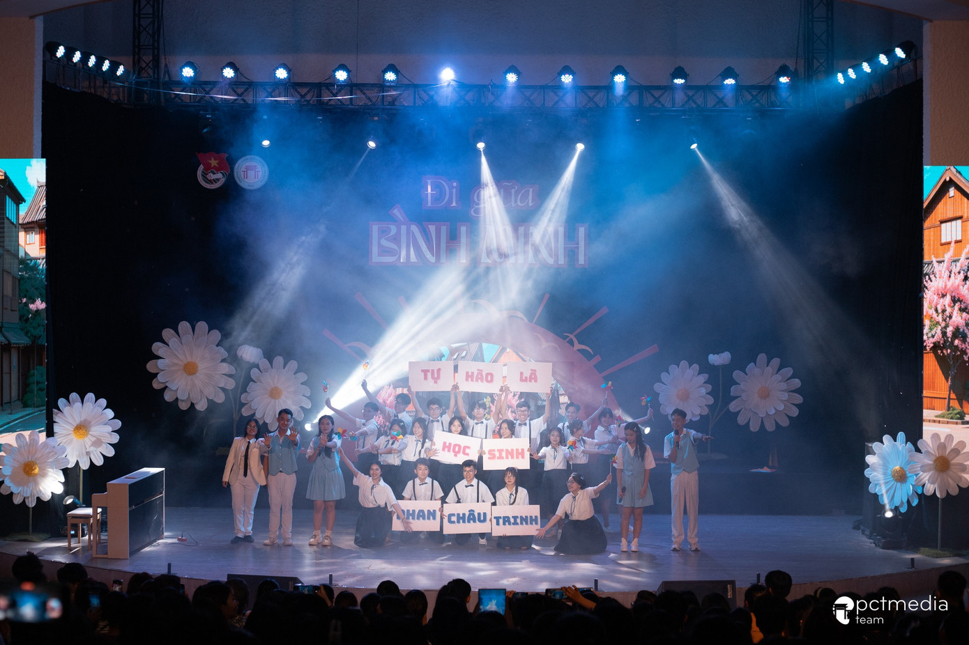 Ảnh: Đoàn trường THPT Phan Châu Trinh Ảnh: Đoàn trường THPT Phan Châu Trinh