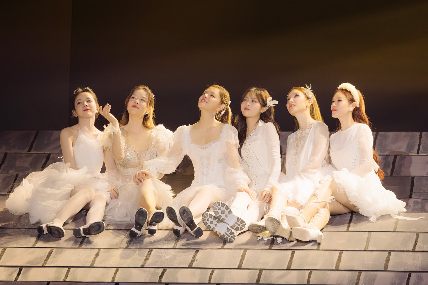 Nhận về 2850 điểm cho tiết mục mashup Nơi Pháo Hoa Rực Rỡ x Nước Ngoài, team Thu Phương một lần nữa chưa thể vượt qua team Mỹ Linh khi Một Thế Giới = Hai Gang Tay đạt 3230 điểm. Nhận về 2850 điểm cho tiết mục mashup Nơi Pháo Hoa Rực Rỡ x Nước Ngoài, team Thu Phương một lần nữa chưa thể vượt qua team Mỹ Linh khi Một Thế Giới = Hai Gang Tay đạt 3230 điểm.