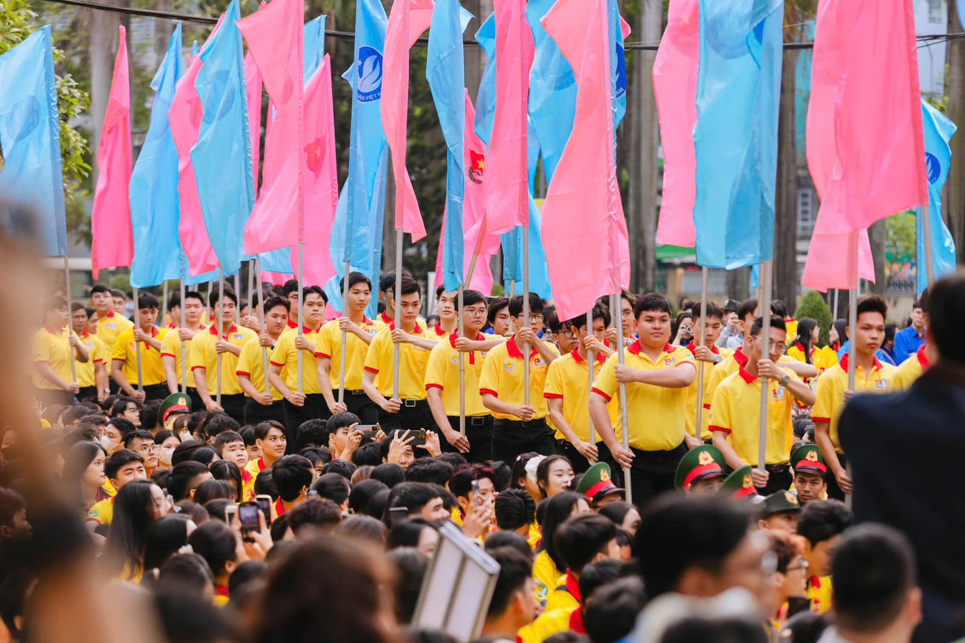 Lễ ra quân Chiến dịch Xuân tình nguyện 2025 diễn ra vào sáng 22/12 đã đem đến bầu không khí trang trọng và sôi nổi.