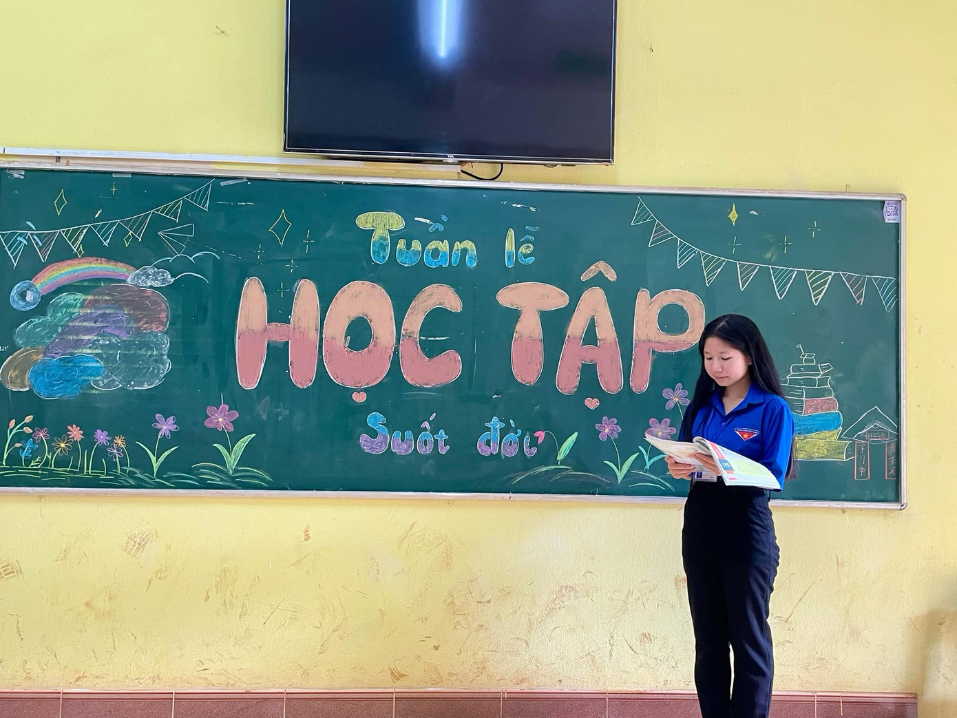 Ảnh: 10B2 common house 24-25 Ảnh: 10B2 common house 24-25