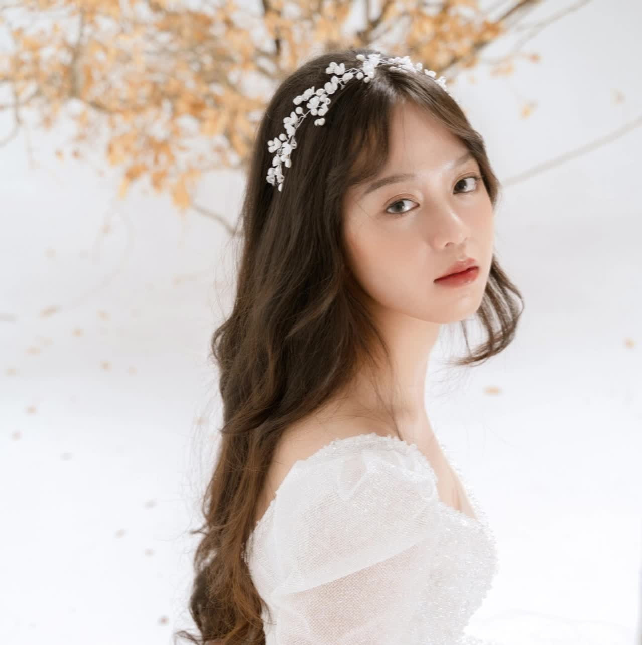 Phong cách chuẩn "nàng thơ" của nữ sinh THPT Thanh Thủy. Phong cách chuẩn "nàng thơ" của nữ sinh THPT Thanh Thủy.