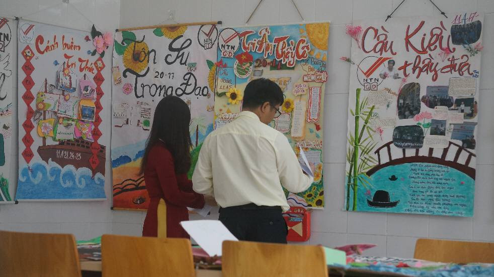 25 sản phẩm dự thi chứa đựng tâm huyết, tình cảm của các bạn học sinh. Ảnh: Đoàn trường Ngô Thời Nhiệm - Bình Dương