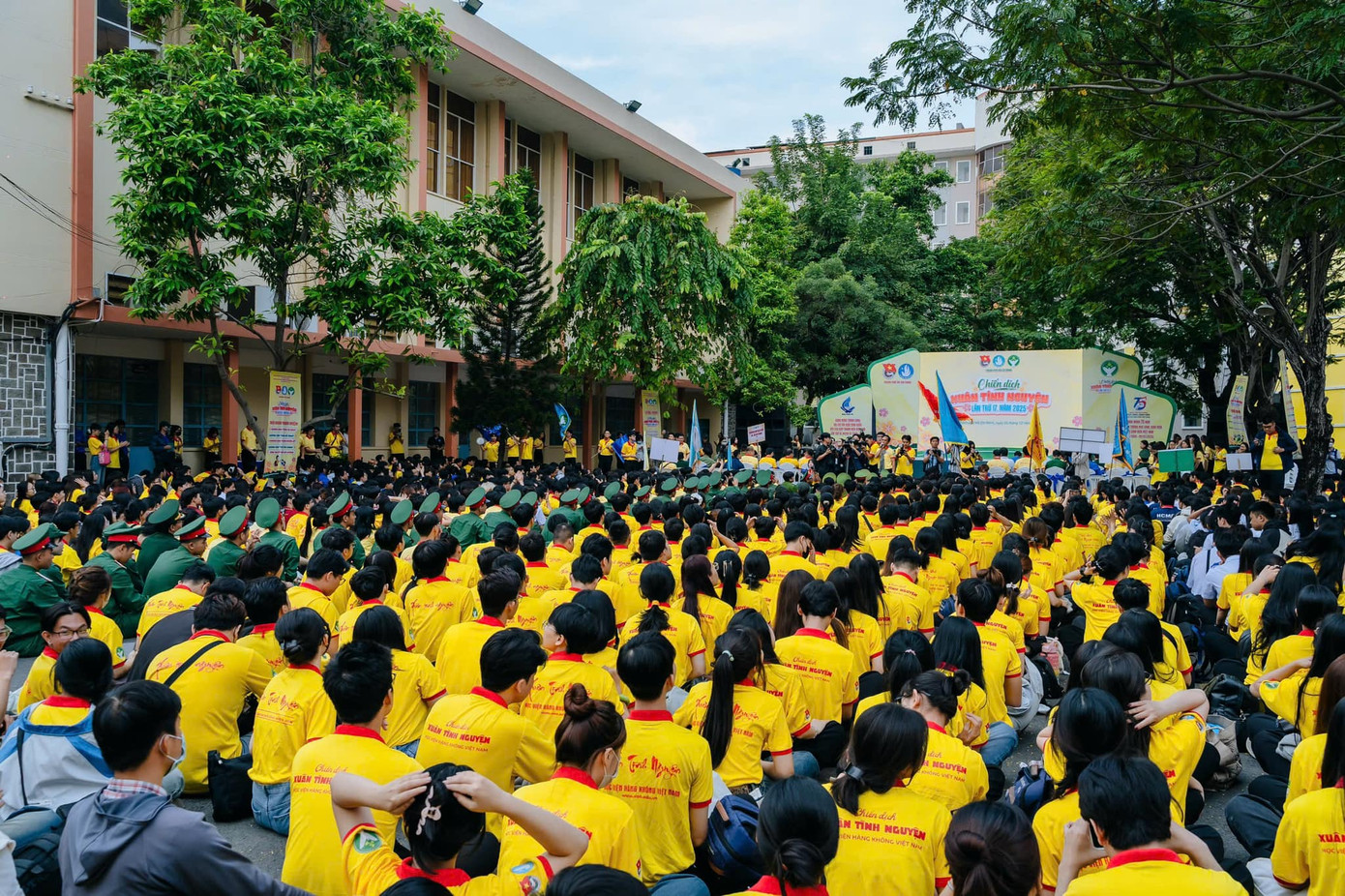 Với lực lượng đông đảo, chiến dịch Xuân tình nguyện năm nay kỳ vọng sẽ đạt được nhiều thành quả tốt đẹp.