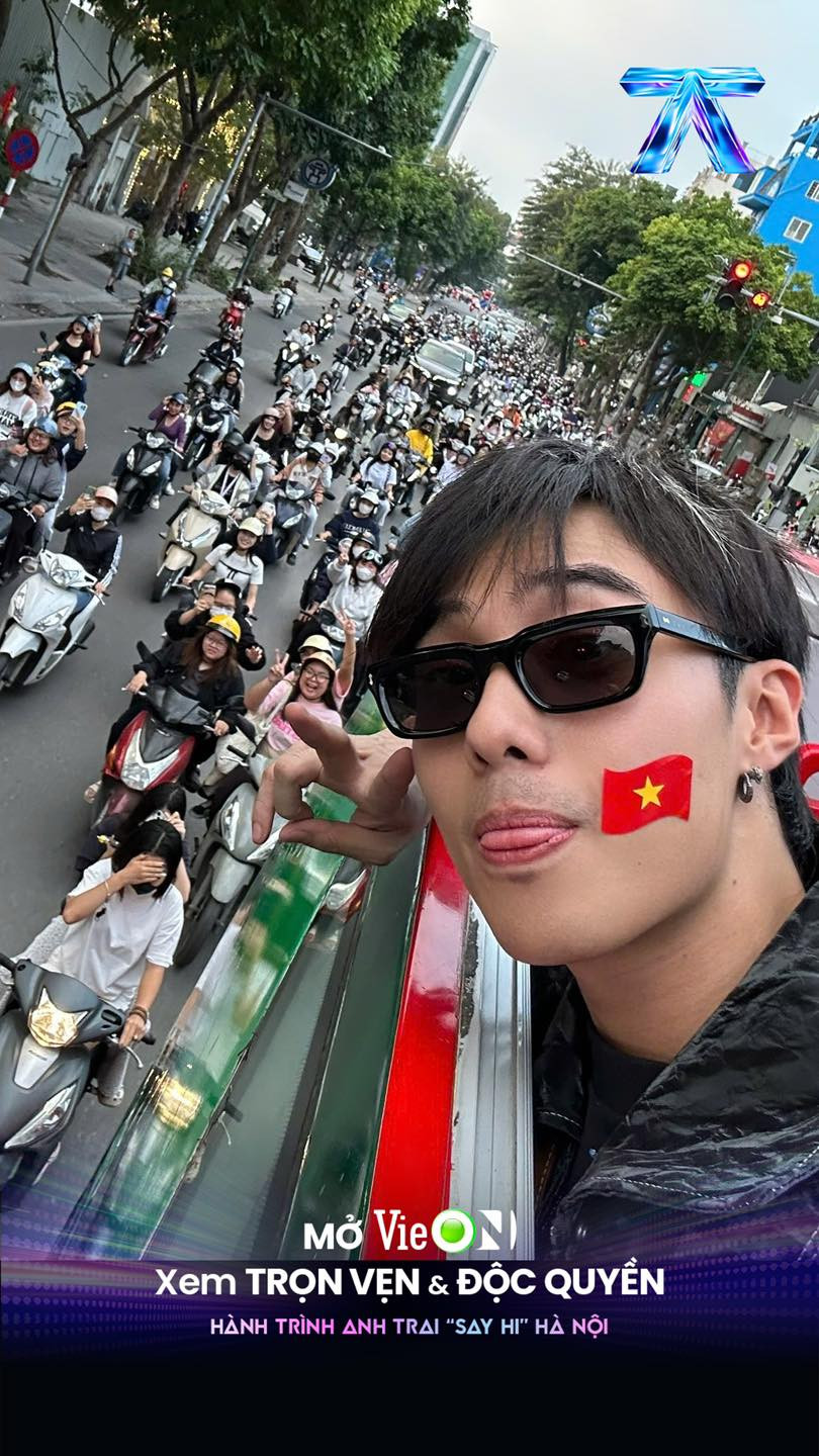 Hải Đăng Doo có tấm ảnh kỷ niệm cực nét với fan.