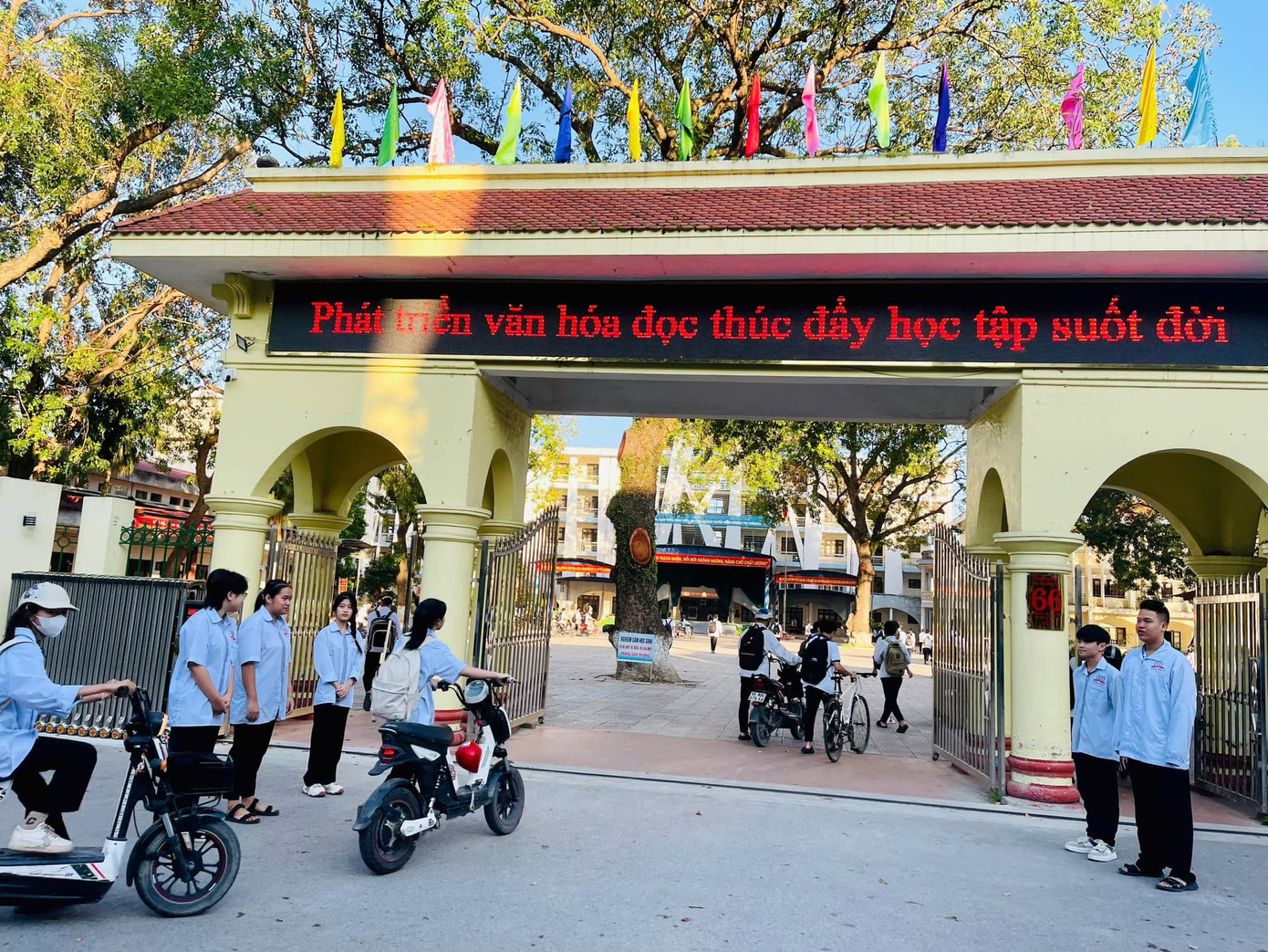 Ảnh: Trường THPT Yên Phong số 1 Ảnh: Trường THPT Yên Phong số 1