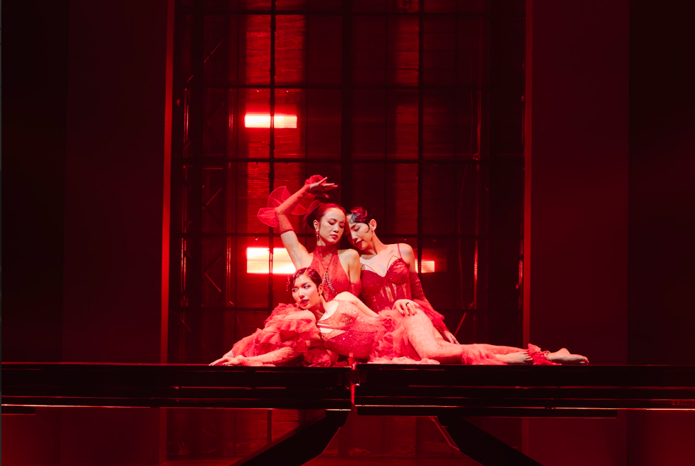 Chân Ái chiến thắng trước Diva trong vòng đấu đối kháng sân khấu Show giúp Liên minh Mỹ Linh gỡ hòa. Chân Ái chiến thắng trước Diva trong vòng đấu đối kháng sân khấu Show giúp Liên minh Mỹ Linh gỡ hòa.