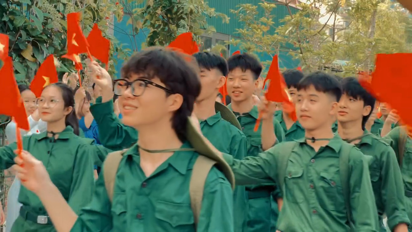 Trang phục được đầu tư chỉn chu đã làm nên dấu ấn cho hoạt động. Nguồn: Trường THPT Vũ Thê Lang Trang phục được đầu tư chỉn chu đã làm nên dấu ấn cho hoạt động. Nguồn: Trường THPT Vũ Thê Lang