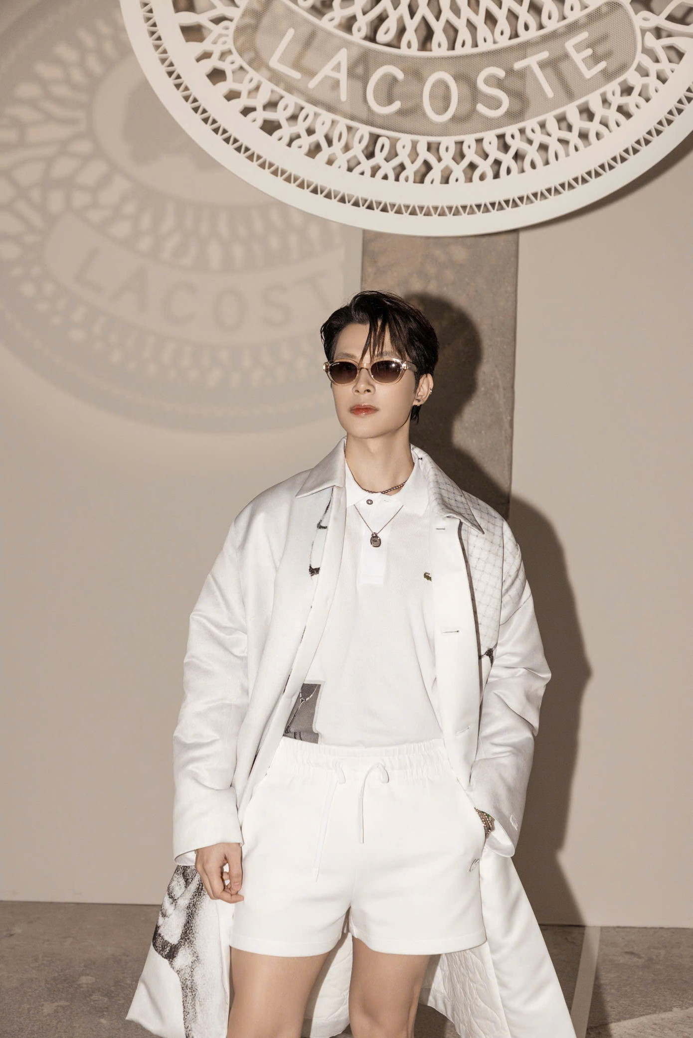 Anh Tú Atus là sao nam Việt duy nhất dự sự kiện Lacoste tại Paris Fashion Week 2024. Anh Tú Atus là sao nam Việt duy nhất dự sự kiện Lacoste tại Paris Fashion Week 2024.