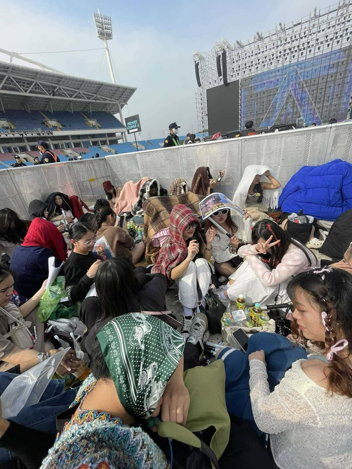 Nếu như buổi sáng nhiệt độ khoảng 15oC thì đến giữa trưa đã có nắng. Ảnh: @cheesee_sea Nếu như buổi sáng nhiệt độ khoảng 15oC thì đến giữa trưa đã có nắng. Ảnh: @cheesee_sea