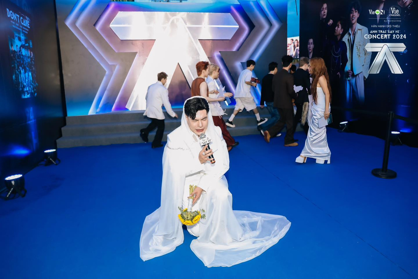 Lê Dương Bảo Lâm chiếm trọn spotlight tại thảm đỏ concert ATSH D-2. Ảnh: BTC. Lê Dương Bảo Lâm chiếm trọn spotlight tại thảm đỏ concert ATSH D-2. Ảnh: BTC.