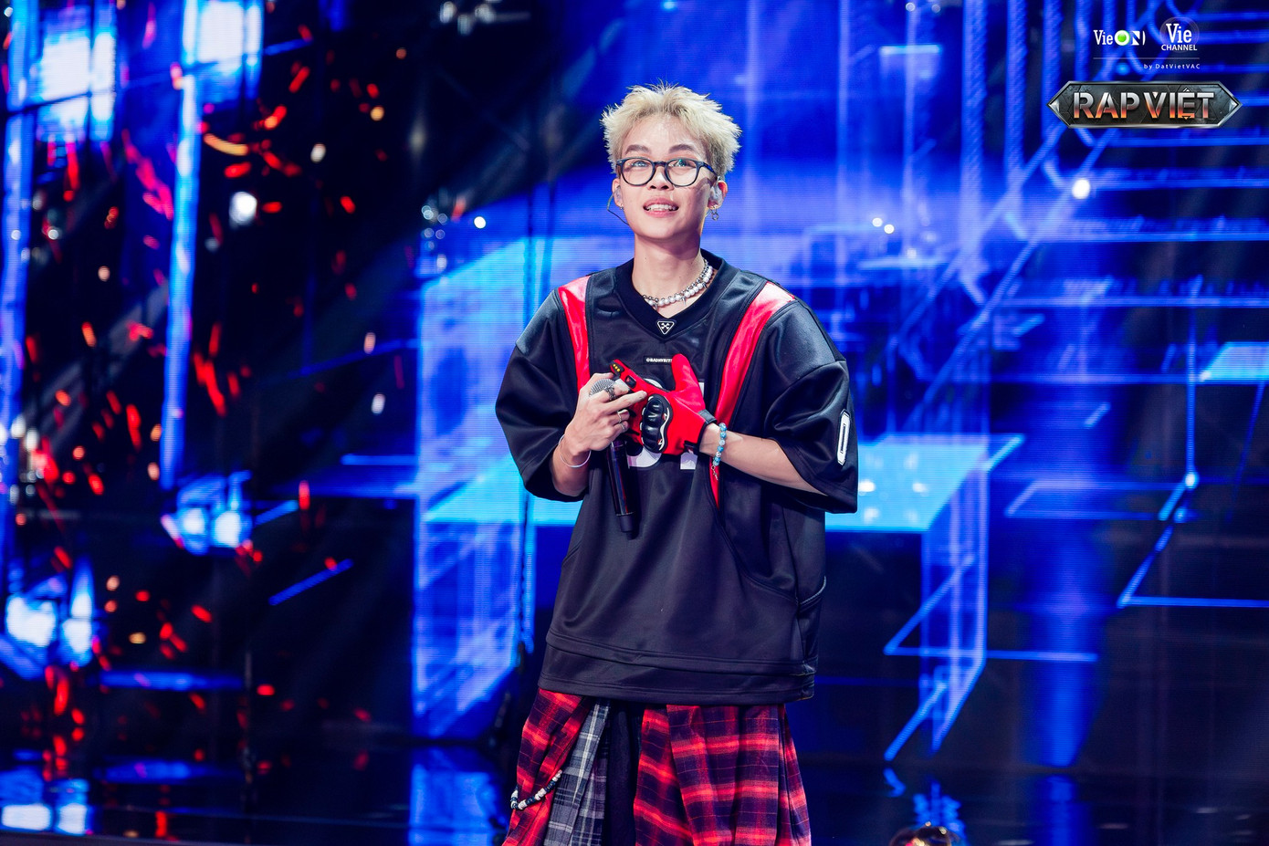 Anh được cả 4 Huấn luyện viên tham gia tranh giành về đội mình. Anh được cả 4 Huấn luyện viên tham gia tranh giành về đội mình.