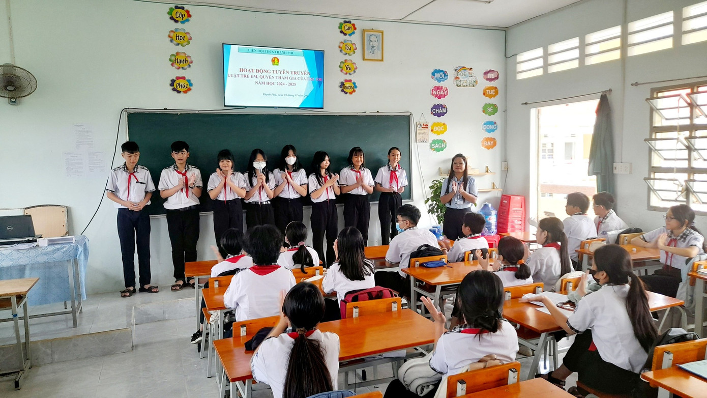 Ảnh: Liên đội Trường THCS Thạnh Phú.