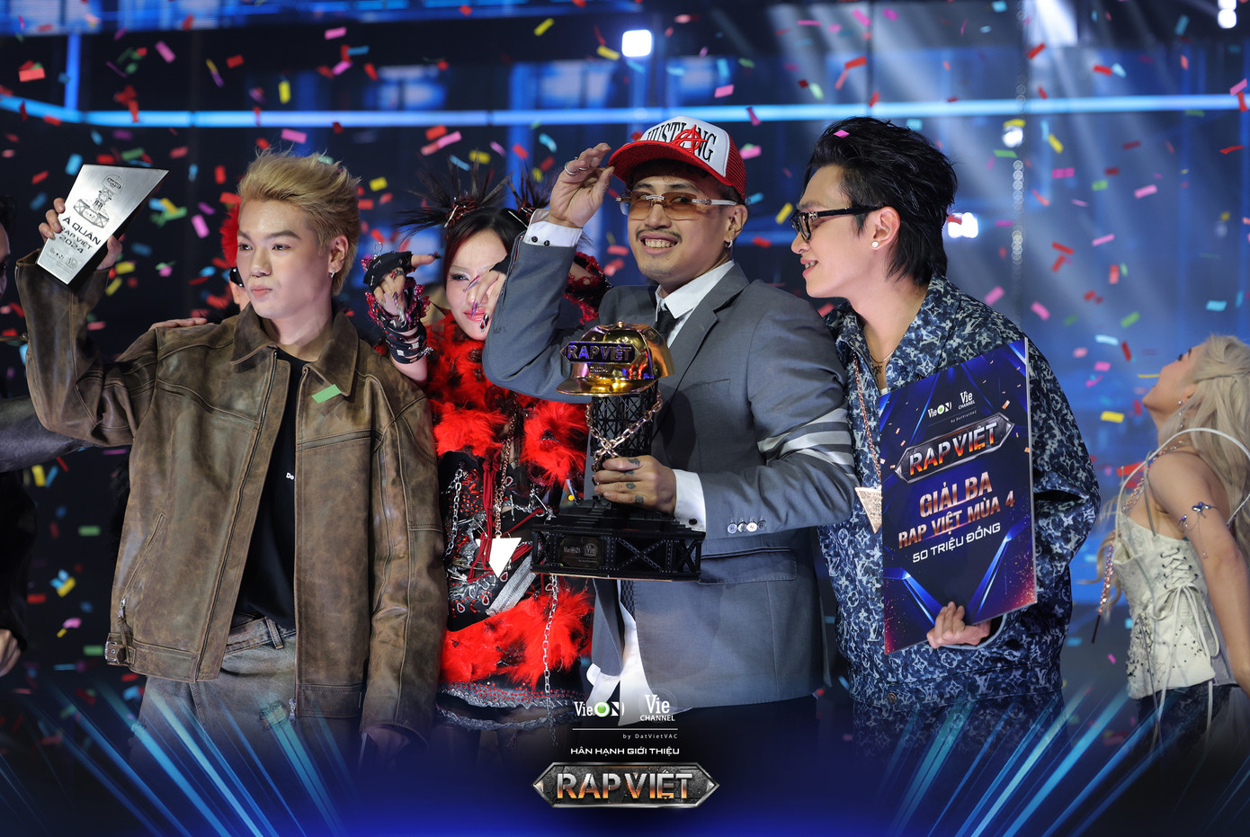 Cái kết đẹp này khẳng định thực lực của hai thí sinh và đáp lại kỳ vọng của người hâm mộ. Cái kết đẹp này khẳng định thực lực của hai thí sinh và đáp lại kỳ vọng của người hâm mộ.