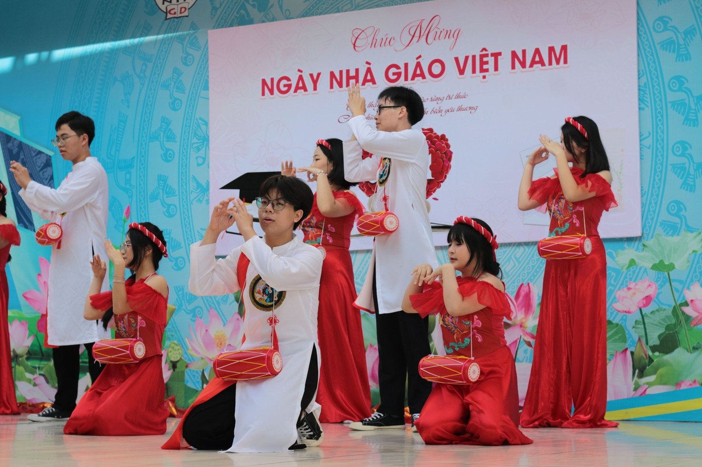 Ảnh: Đoàn trường Ngô Thời Nhiệm - Bình Dương