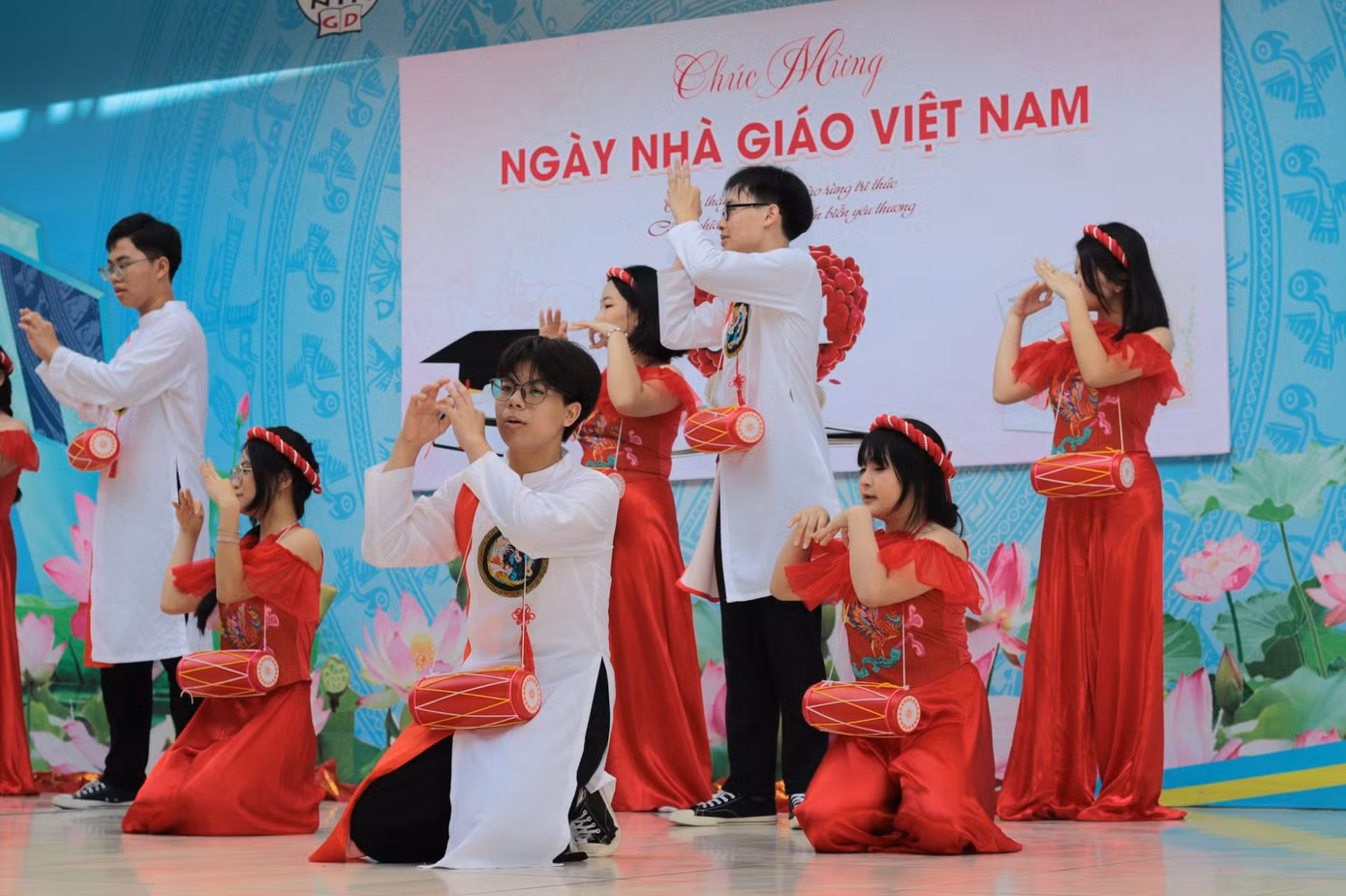 Ảnh: Đoàn trường Ngô Thời Nhiệm - Bình Dương