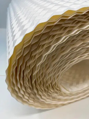 Đại diện nhóm nghiên cứu cho biết nếu một người gấp giấy bằng tay có thể mất vài giờ để gấp đủ giấy chống sốc cho một chai rượu, còn máy chỉ mất vài giây.